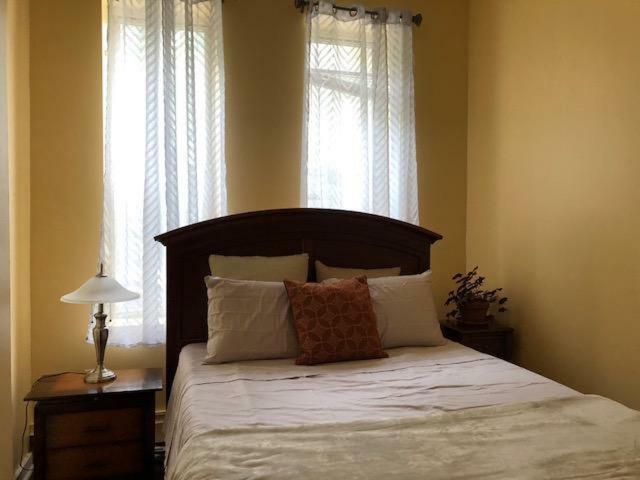 Apartment Away From New York