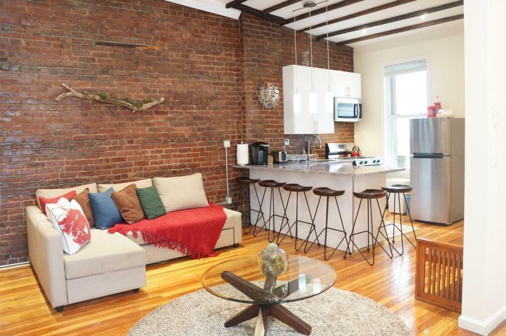 Garden Penthouse 70' - Astoria * New York