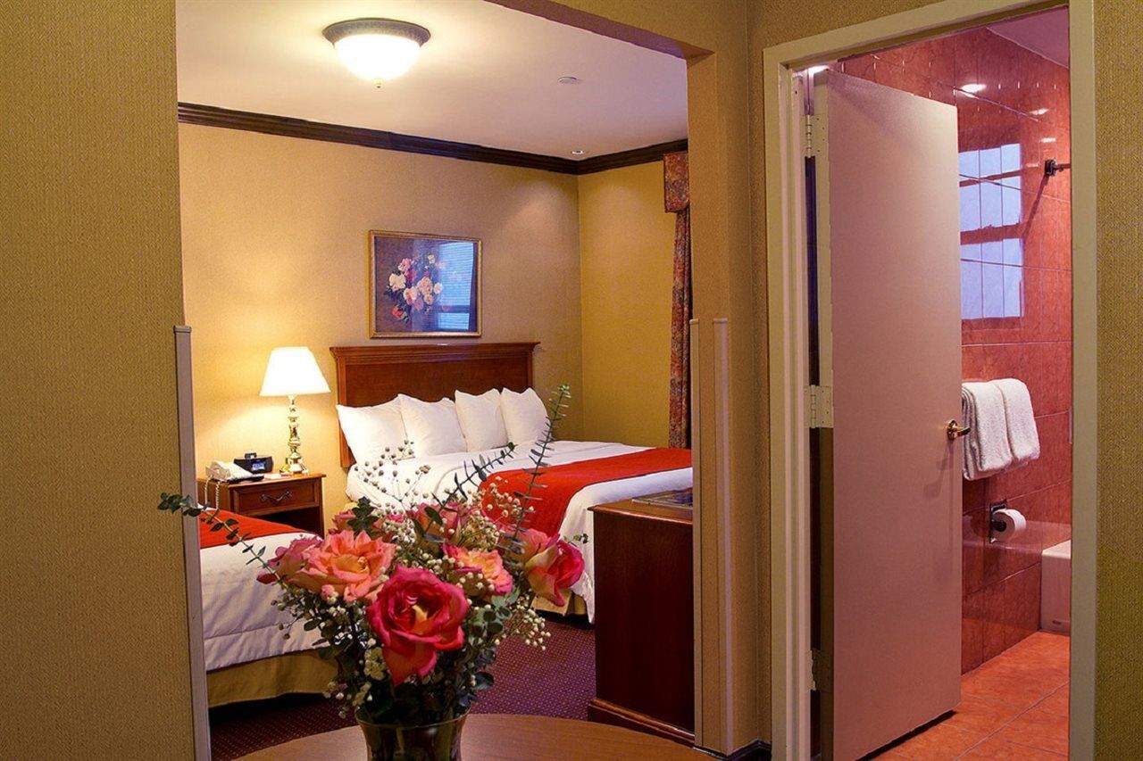 Newton Hotel