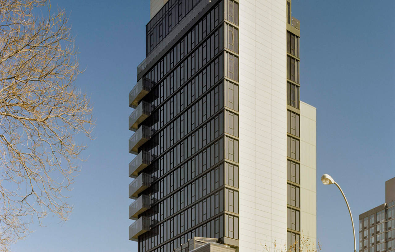 Sixty Les Hotel