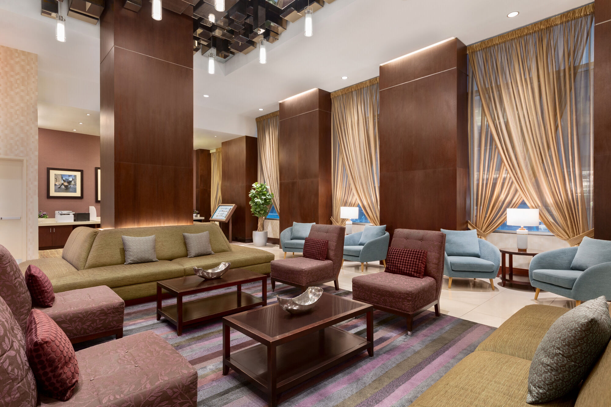 Doubletree By Hilton Downtown 4*