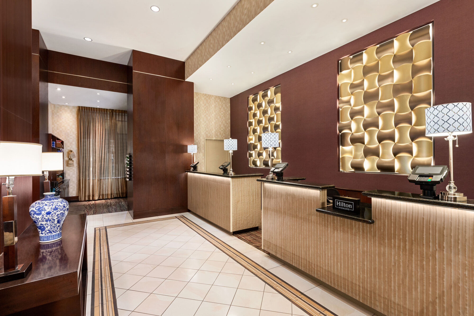 Doubletree By Hilton Downtown Hotel