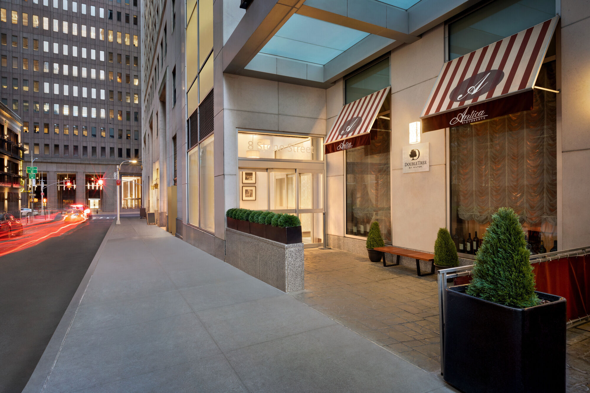 Doubletree By Hilton Downtown 4*