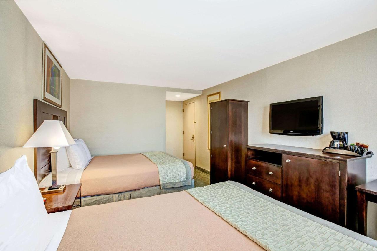 Hillcrest Near Jfk Airtrain Hotel New York